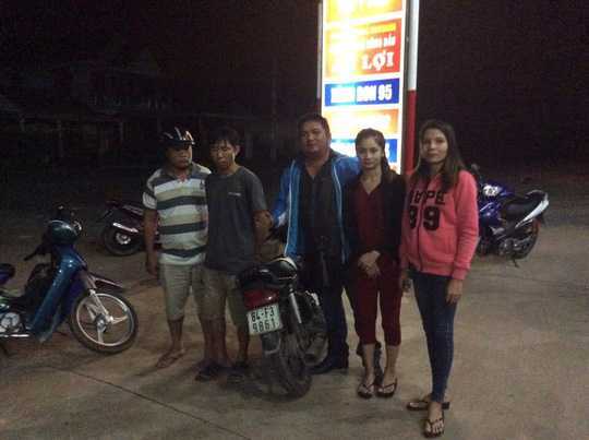 'Hiệp sĩ đường phố' phục kích, tóm gọn tên trộm điện thoại