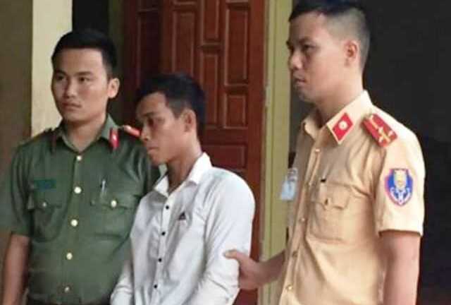 'Yêu râu xanh' vừa ra tù lại giở trò đồi bại với cụ bà