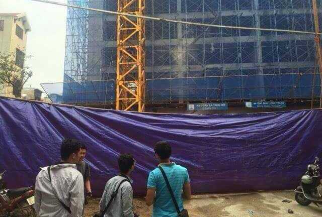 Hà Nội: Sập giàn giáo công trình, 6 người thương vong