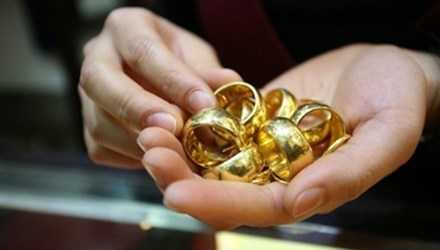 'Siêu lừa' dùng vàng giả đổi tiền của người đi đường