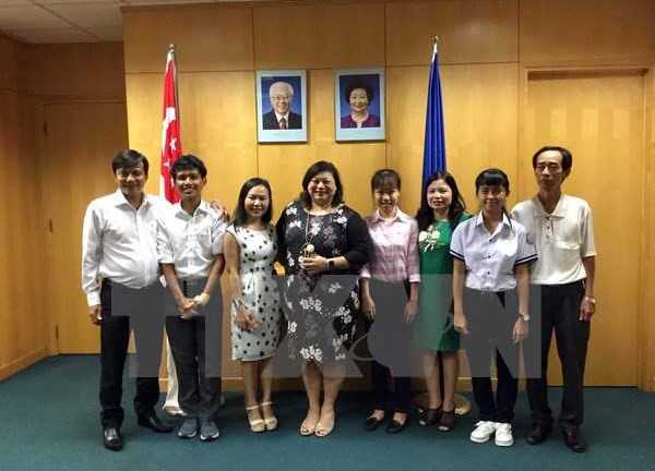 Nữ sinh phố núi giành học bổng ASEAN với thành tích đáng nể