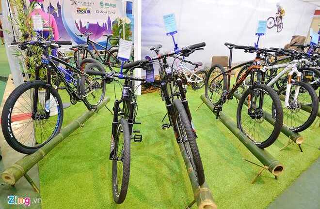 Ngắm xe đạp gần nửa tỷ tại triển lãm tại Hà Nội