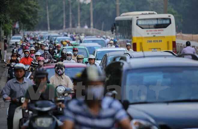 Ảnh: Đường Kim Mã bị chia đôi gây ùn tắc từ sáng đến tối