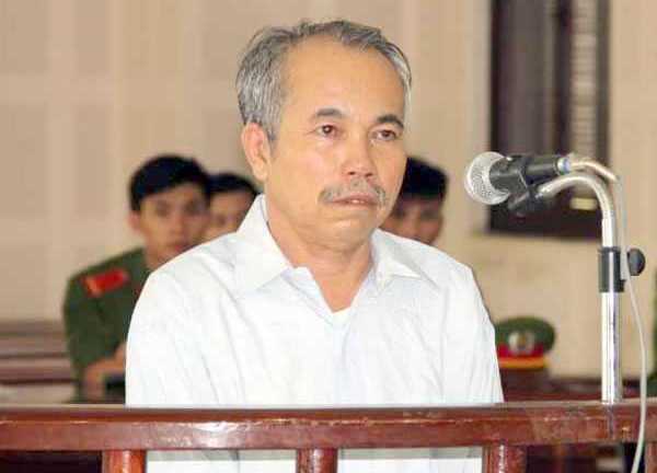 Kẻ giả mạo bút phê lãnh đạo thành phố, lừa đảo hơn nửa tỷ đồng lãnh án