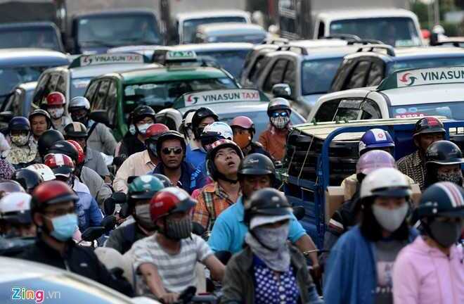 Sài Gòn lại kẹt xe kinh hoàng ngày cận Tết