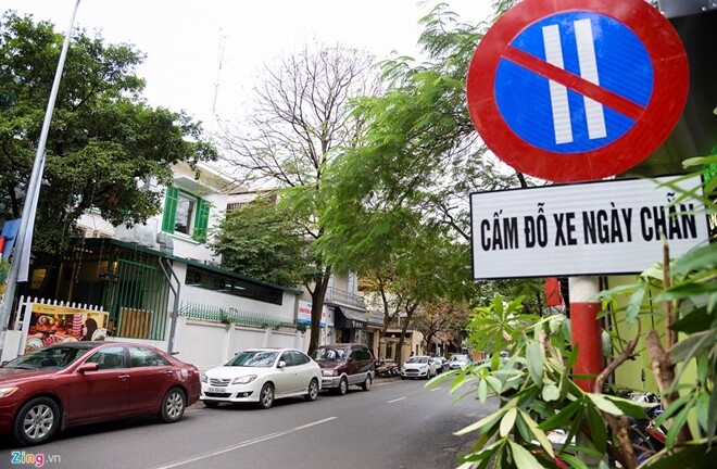 Hà Nội thí điểm thu phí trông giữ xe qua smartphone