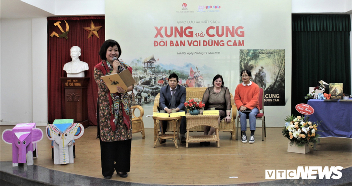 Ra mắt cuốn sách tiết lộ về hành trình voi Việt Nam đến Liên Xô 65 năm trước