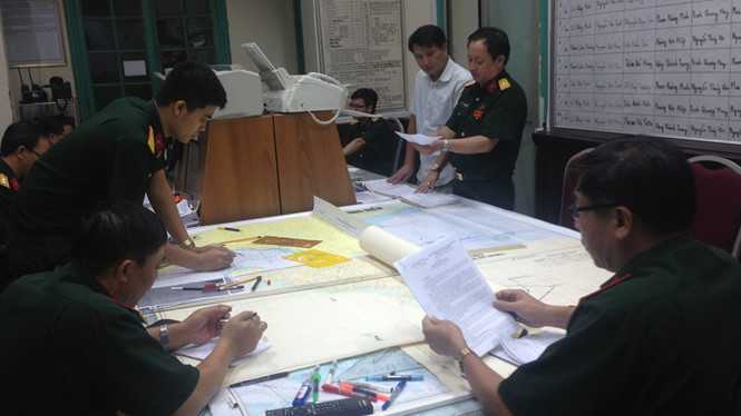 Tìm kiếm máy bay CaSa mất liên lạc và phi công mất tích cả ngày lẫn đêm