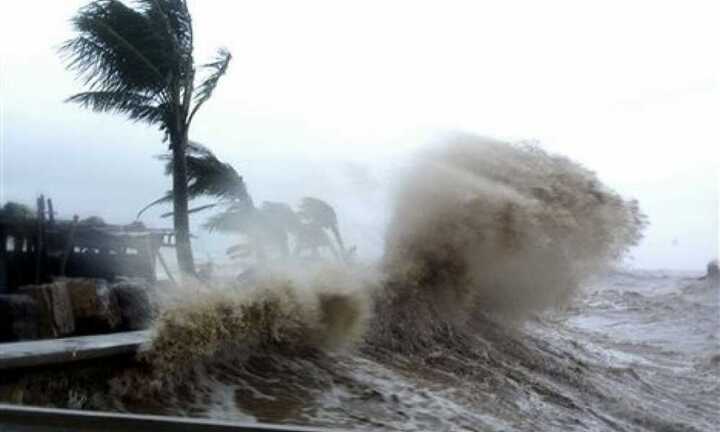 Bão số 2 đổ bộ đất liền: Cấm biển, đưa tàu thuyền tìm nơi tránh trú an toàn