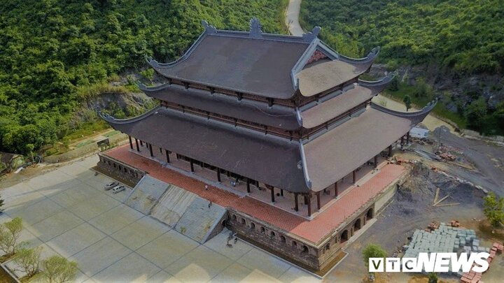 Ảnh: Ngắm chùa Tam Chúc sở hữu thiên thạch Mặt Trăng từ trên cao