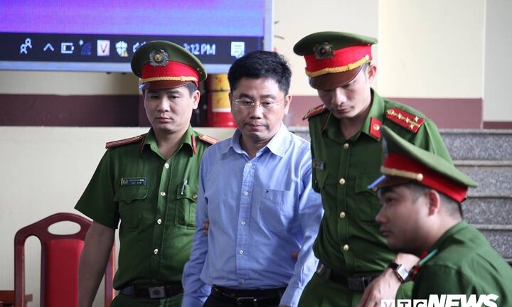 'Ông trùm' đường dây đánh bạc: Trụ sở CNC có phòng treo biển tên Cục trưởng C50 Nguyễn Thanh Hóa