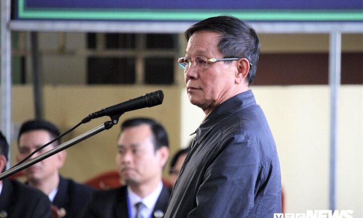 Cựu Trung tướng Phan Văn Vĩnh: 'Tôi đã đưa cả một đàn ong vào trong tay áo'