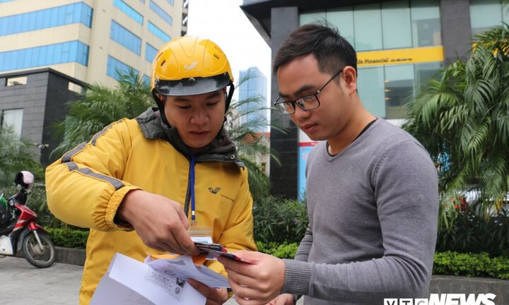 Chuyển phát gần 8.000 vé online xem chung kết Việt Nam vs Malaysia cho người hâm mộ