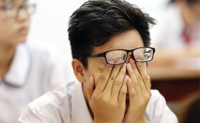 Sự học ngày xưa không hoàn hảo, nhưng ngày nay học hành là ám ảnh, thi cử là thảm hoạ