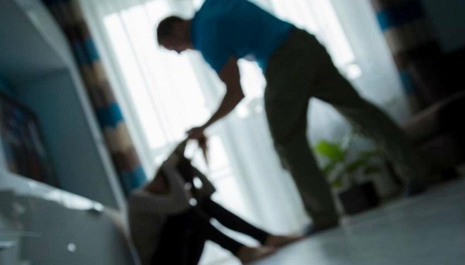 Từ vụ 'võ sư' đánh vợ, phụ nữ nên làm gì khi bị chồng bạo hành