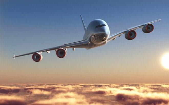 Vì sao phải mở màn cửa sổ, dựng thẳng lưng ghế, gập bàn ăn khi máy bay cất cánh và hạ cánh?