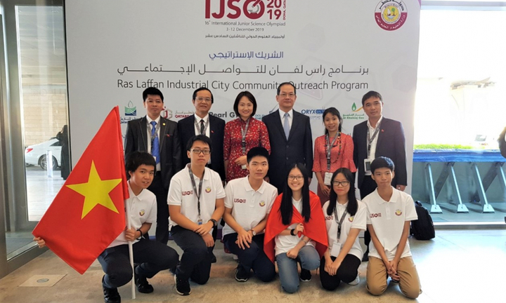 Ba học sinh Hà Nội đoạt Huy chương vàng Olympic Khoa học trẻ quốc tế IJSO