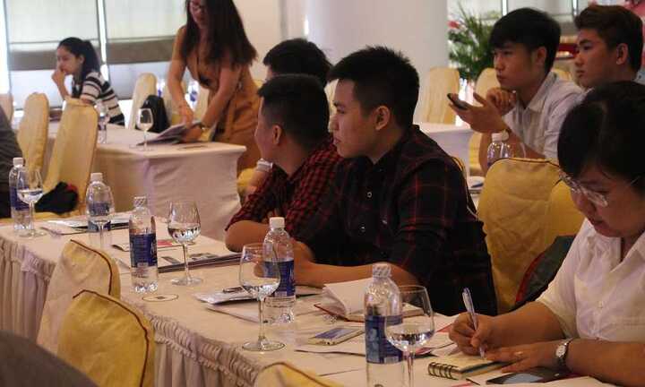 Tâm sự cay đắng của những người chuyển giới