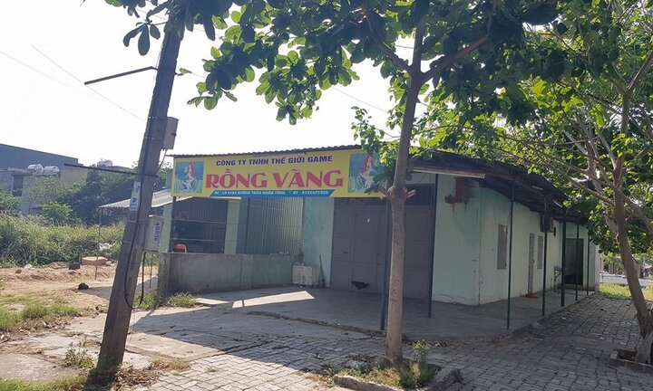 Nhóm côn đồ chém một phụ nữ gần đứt lìa tay ở quán game tại Đà Nẵng khai gì?