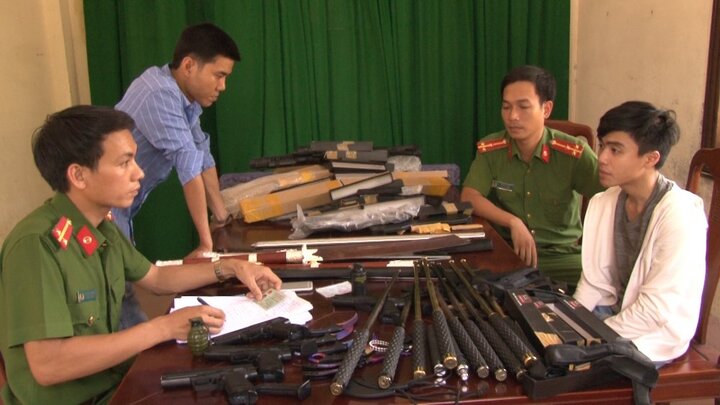 Nam thanh niên 9X kinh doanh vũ khí 'nóng' trái phép
