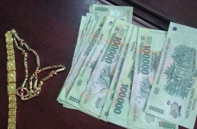 Thiếu niên 15 tuổi gây hàng loạt vụ trộm lấy tiền đi mua dâm