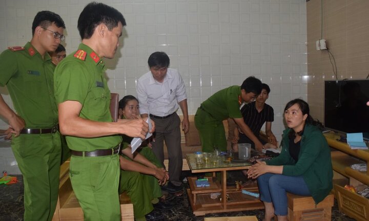 Phát hiện cơ sở sản xuất cà phê giả thương hiệu ở Huế