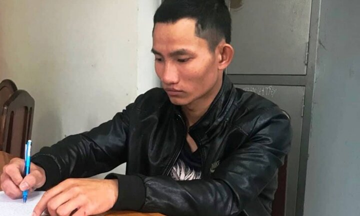 Giả vờ hỏi phòng khách sạn rồi cướp ba lô của nữ du khách