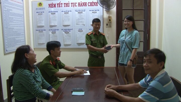 Nhận lại tài sản đánh mất, Việt kiều Mỹ viết thư cảm ơn công an Huế