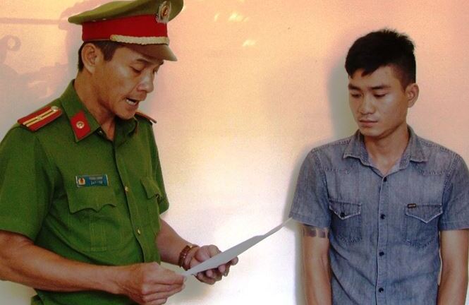 Chuyên thuê ô tô, làm giấy tờ giả rồi mang đi cầm cố lấy tiền tiêu xài