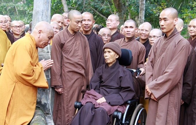 Trở về chùa Từ Hiếu, sức khoẻ Thiền sư Thích Nhất Hạnh giờ ra sao?