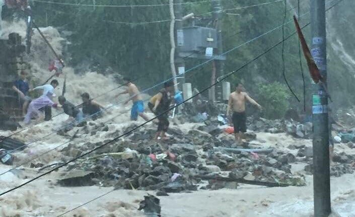 Vừa bị bão số 8 càn quét, Khánh Hoà chuẩn bị đối đầu bão số 9 cường độ rất mạnh