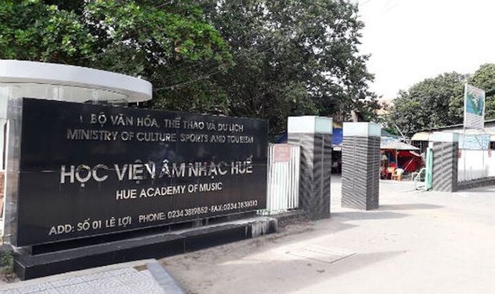 Sai sót trong tinh giản biên chế, Học viện Âm nhạc Huế nói do lỗi 'kỹ thuật'