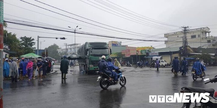 Tai nạn liên tiếp xảy ra ở Huế, 2 người chết tại chỗ