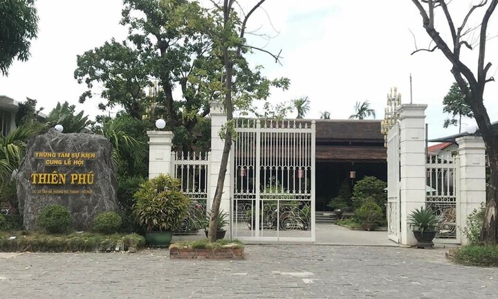 12 người ngộ độc sau dự tiệc cưới ở Huế: Đại diện nhà hàng phân trần