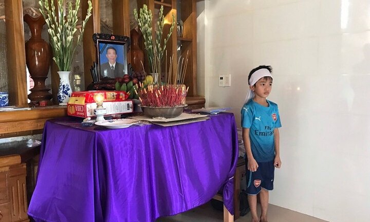 700 tàu cá tuyệt vọng tìm kiếm 5 ngư dân Quảng Bình biệt tích suốt 45 ngày