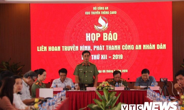 Hai nhà báo của Đài Tiếng nói Việt Nam làm giám khảo Liên hoan Truyền hình, Phát thanh CAND lần thứ XII