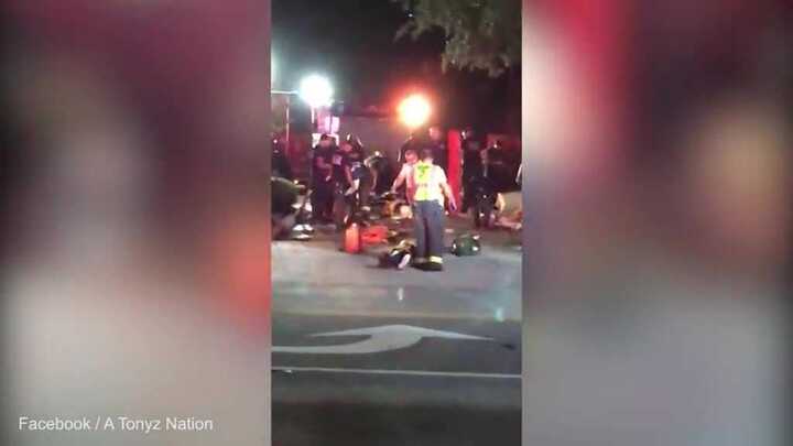 Clip: Hiện trường đẫm máu vụ xả súng kinh hoàng nhất lịch sử nước Mỹ