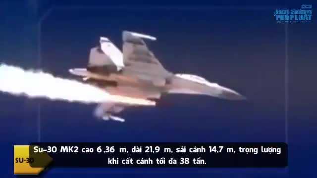 Video: Mục sở thị sức mạnh tiêm kích 'Hổ mang chúa' Su-30MK2