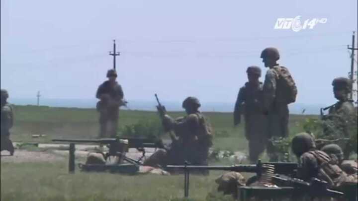 Mỹ cho phép người chuyển giới phục vụ trong quân đội