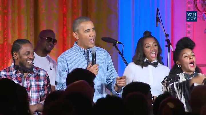 Tổng thống Obama khoe giọng hát mộc mừng sinh nhật con gái lớn