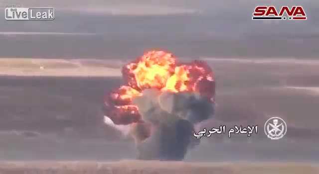 Bị quân Syria dội bom tự chế, xe chở dầu của IS nổ banh