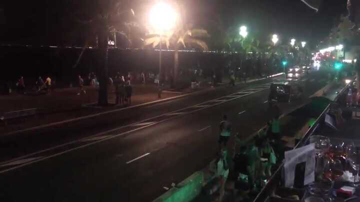 Pháp: Xe tải khủng bố lao vào đám đông đang xem pháo hoa, 73 người chết