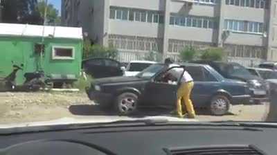 Đỗ xe vô duyên và cái kết khủng khiếp