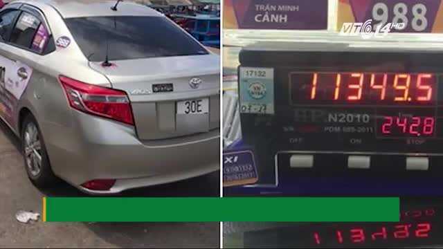 Choáng với 'cuốc' taxi 11 triệu đồng, đi hơn 1.000 km từ Bắc vào Nam
