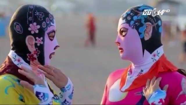 Phụ nữ Trung Quốc tích cực 'lăng xê' mốt áo tắm kinh kịch