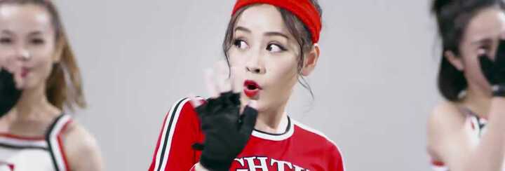 Chi Pu tung MV Fighting Fighting siêu dễ thương