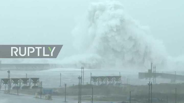 Siêu bão Megi điên cuồng càn quét Đài Loan, hàng trăm người thương vong