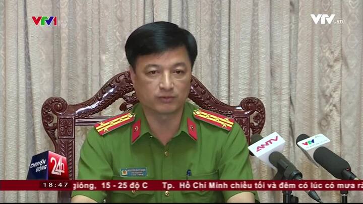 Video Đại tá Nguyễn Duy Ngọc nói về cảnh sát 'gạt trúng má' phóng viên trên cầu Nhật Tân