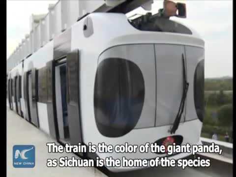 Video: Cận cảnh đường sắt treo đầu tiên của Trung Quốc