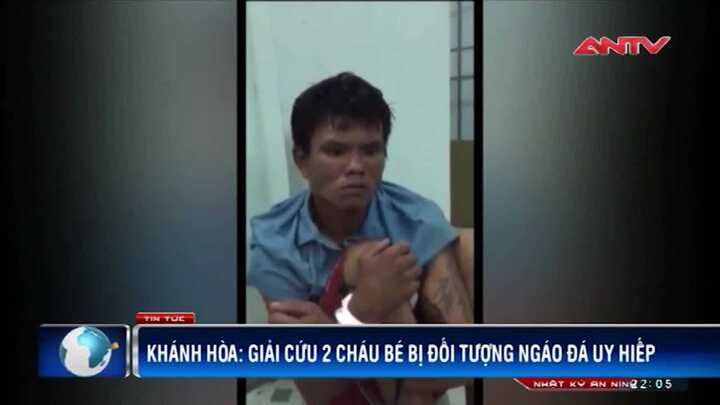 Cảnh sát ập vào, giải cứu gia đình bị 'ngáo đá' dùng dao khống chế